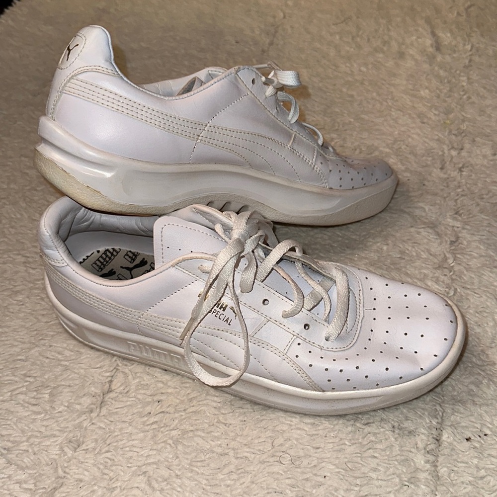 Puma Men’s George Vilas White Court-Style Leather Sneakers